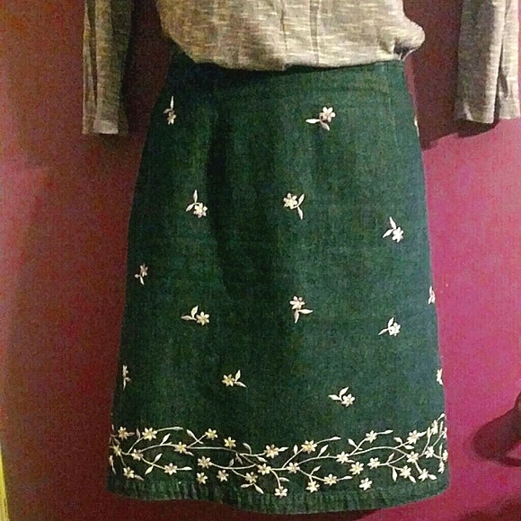 DENIM EMBROIDERED SKIRT - Picture 3 of 5